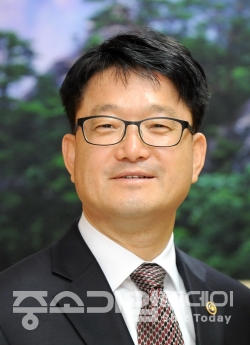 충북대 신원섭 교수