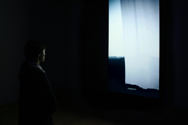 육근병, 'Nothing' Window and Curtain, Free size, Beam projector + Dvicx player + Art content by artist, Running Time 12’(about), 2012