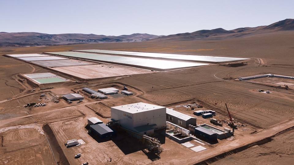 포스코의 아르헨티나 리튬 생산 데모플랜트 공장 및 염수저장시설.
