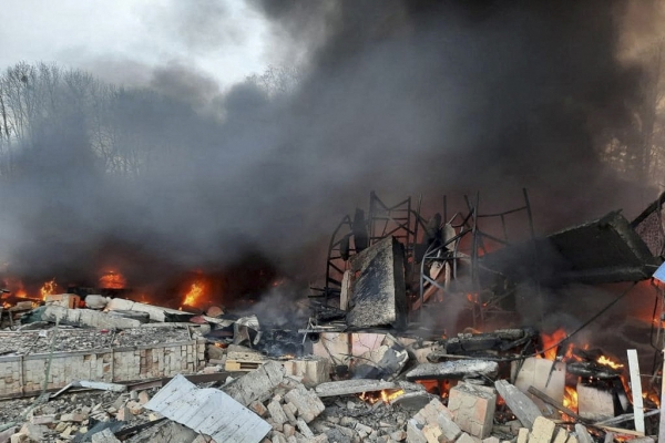 러시아의 포격으로 파괴된 우크라이나의 국경도시 모습.(사진=로이터통신)