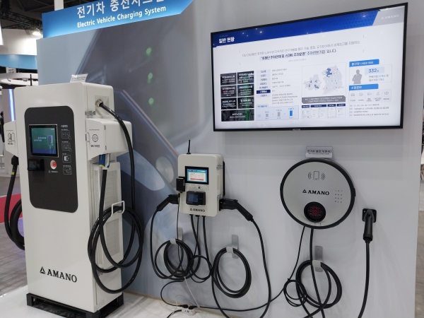 사진은 '2022 국제보안엑스포'에 전시된 최신 전기차 충전기.