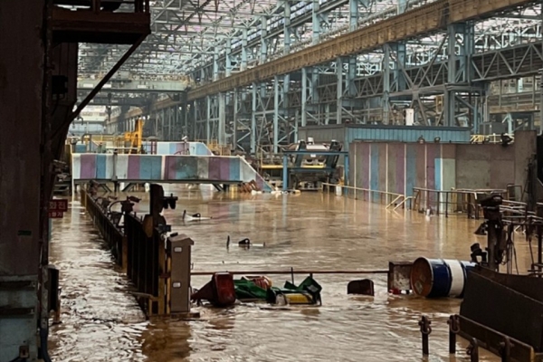 태풍 힌남노의 폭우로 인해 순식간에 물에 잠긴 포항제철소 내부 모습(사진=포스코)