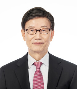 윤진식 한국무역협회장