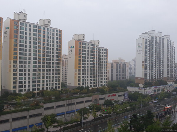  1기 일산 신도시 아파트 단지. 본문과 직접 관련은 없음. 