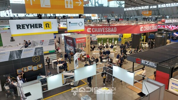  25~27일 사흘간 독일 슈투트가르트 메쎄에서 개최되는 ‘2025 슈투트가르트 파스너전시회(Fastener Fair Global(FFG) 2025)’ 현장. [한국파스너공업협동조합]