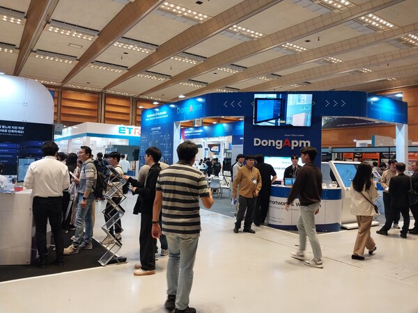 IT 스타트업들을 위한 'AIoT 2024'에 참가한 기업들.