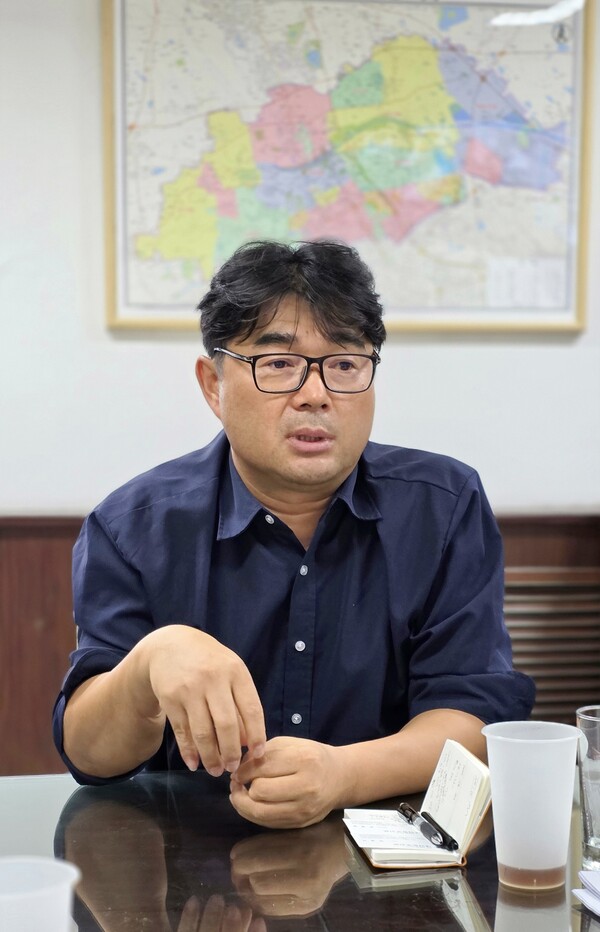 난달 9월 26일 본지는 중국 톈진 소재 경성전자부품유한공사 황명주 부사장과 인터뷰를 진행했다.