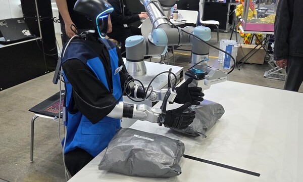  휴머노이드 기술을 접목한 섬세한 손동작과 관절 기술도 눈에 띈다. 