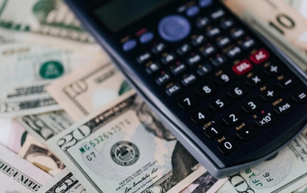  원 달러 환율이 급속히 치솟고 있어 우려를 낳고 있다. [사진=펙셀]